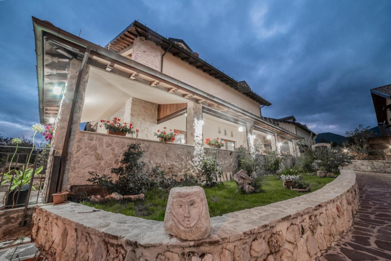 Albergo Ad Astra Pescasseroli Exterior photo